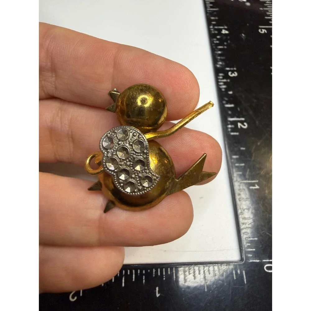Vintage Gold Tone Rhinestone Bird Brooch Pin Stylized Animal Jewelry